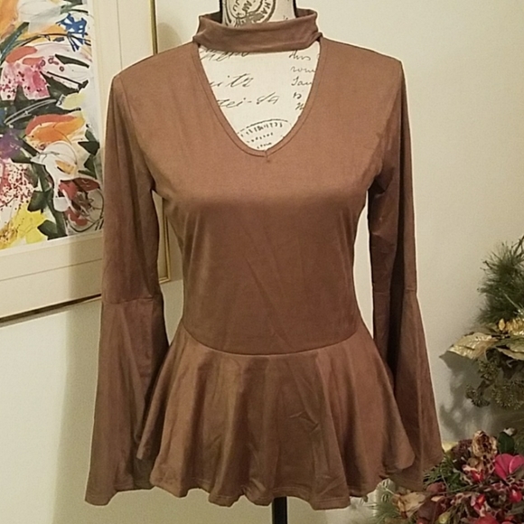 Mocha bell sleeve peplum suede like top - Picture 2 of 6